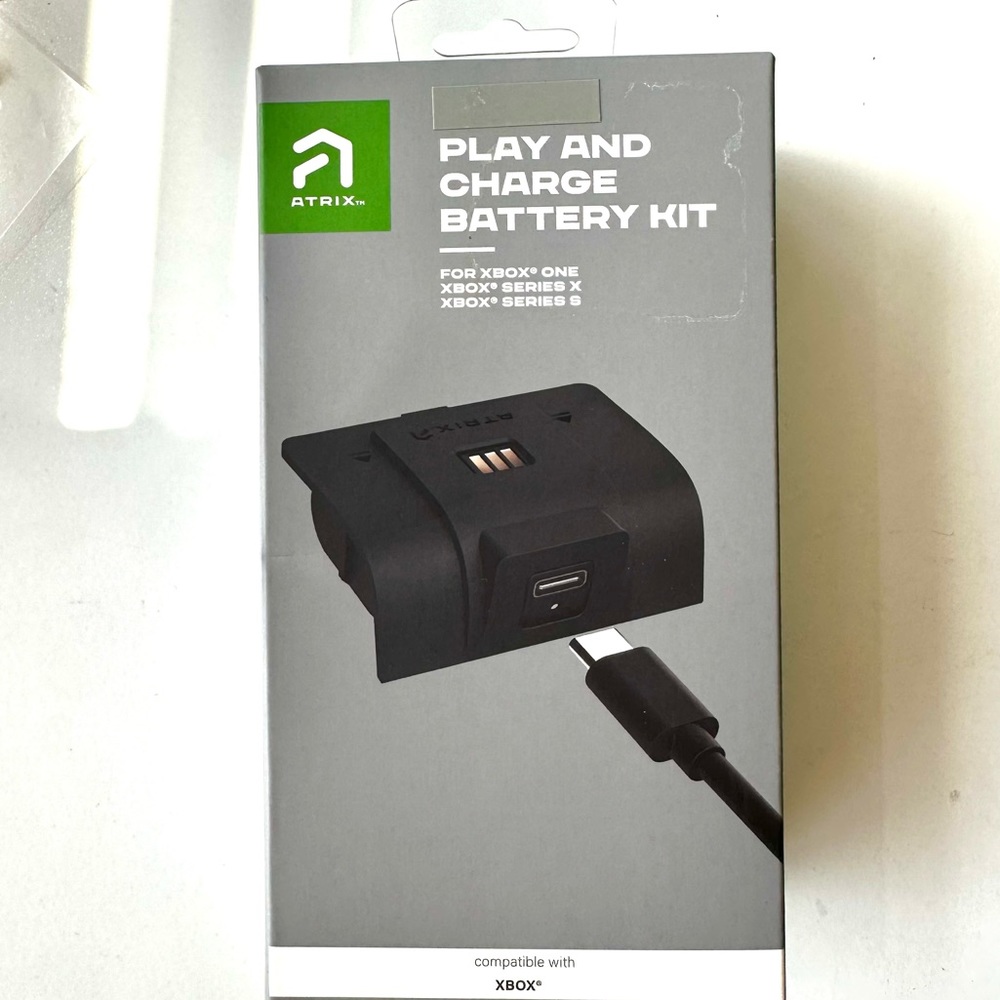 Xbox play and charge battery kit